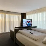 Hotell Duda An Der A9 Zwischen Ingolstadt Und Muenchen, Ideal Fuer Stopover, Geschaeftsreisen Und Monteure 3*