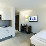 Hotell Duda An Der A9 Zwischen Ingolstadt Und Muenchen, Ideal Fuer Stopover, Geschaeftsreisen Und Monteure