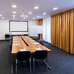 Duda An Der A9 Zwischen Ingolstadt Und Muenchen, Ideal Fuer Stopover, Geschaeftsreisen Und Monteure Hotell