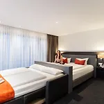 Duda An Der A9 Zwischen Ingolstadt Und Muenchen, Ideal Fuer Stopover, Geschaeftsreisen Und Monteure Hotell Langenbruck