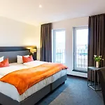 Hotell Duda An Der A9 Zwischen Ingolstadt Und Muenchen, Ideal Fuer Stopover, Geschaeftsreisen Und Monteure