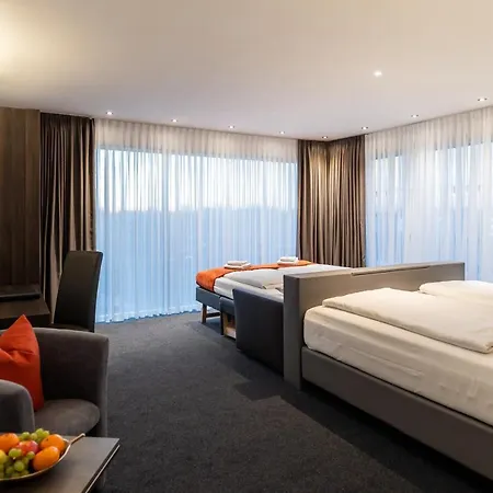 فندق Duda An Der A9 Zwischen Ingolstadt Und Muenchen, Ideal Fuer Stopover, Geschaeftsreisen Und Monteure لانغينبروك