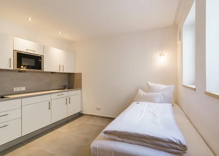 Szálloda Duda An Der A9 Zwischen Ingolstadt Und Muenchen, Ideal Fuer Stopover, Geschaeftsreisen Und Monteure