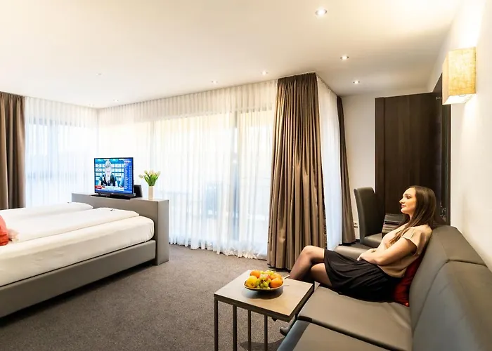 Duda An Der A9 Zwischen Ingolstadt Und Muenchen, Ideal Fuer Stopover, Geschaeftsreisen Und Monteure Szálloda