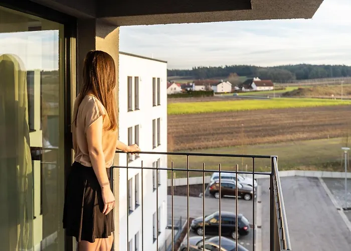 Duda An Der A9 Zwischen Ingolstadt Und Muenchen, Ideal Fuer Stopover, Geschaeftsreisen Und Monteure Szálloda